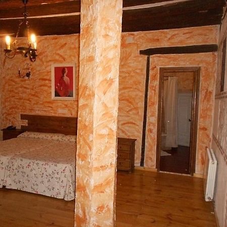 La Mesnadita Olmedo Habitación foto